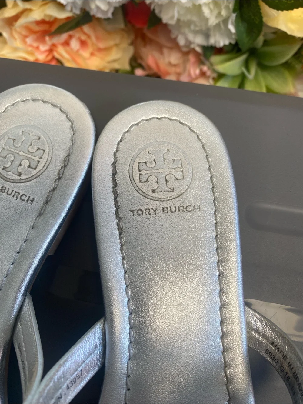 Tory Burch Miller Embellished Crystal Logo Metallic Silver Sandals Size 6M